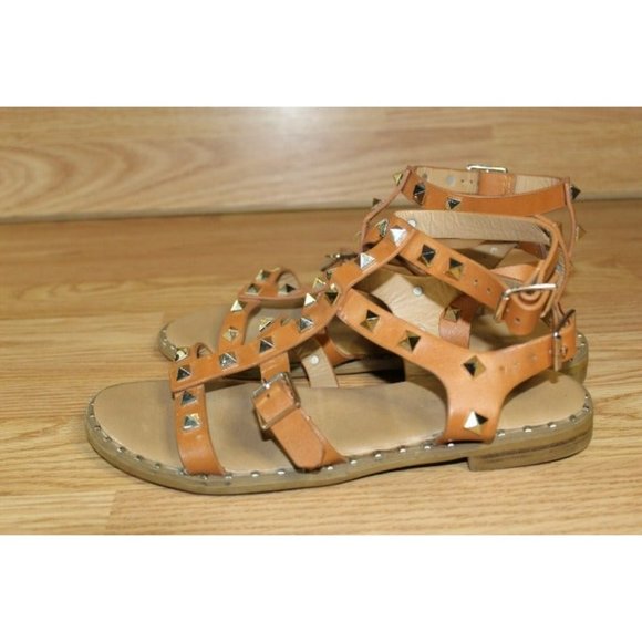 New Tan Strap Gold Studded Gladiator Forever Sandals Size: 5" 1/2 - Picture 5 of 7